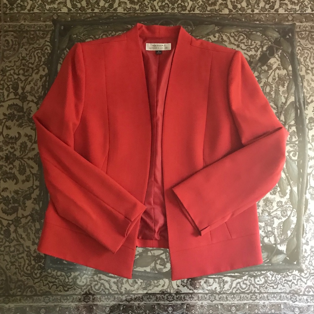 Tahari Blazer
